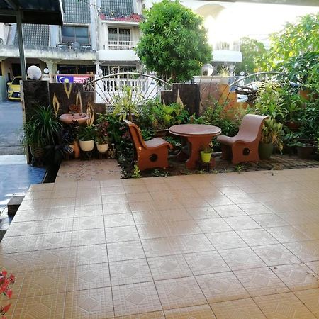 Love Homestay Ct Kangar Exterior foto