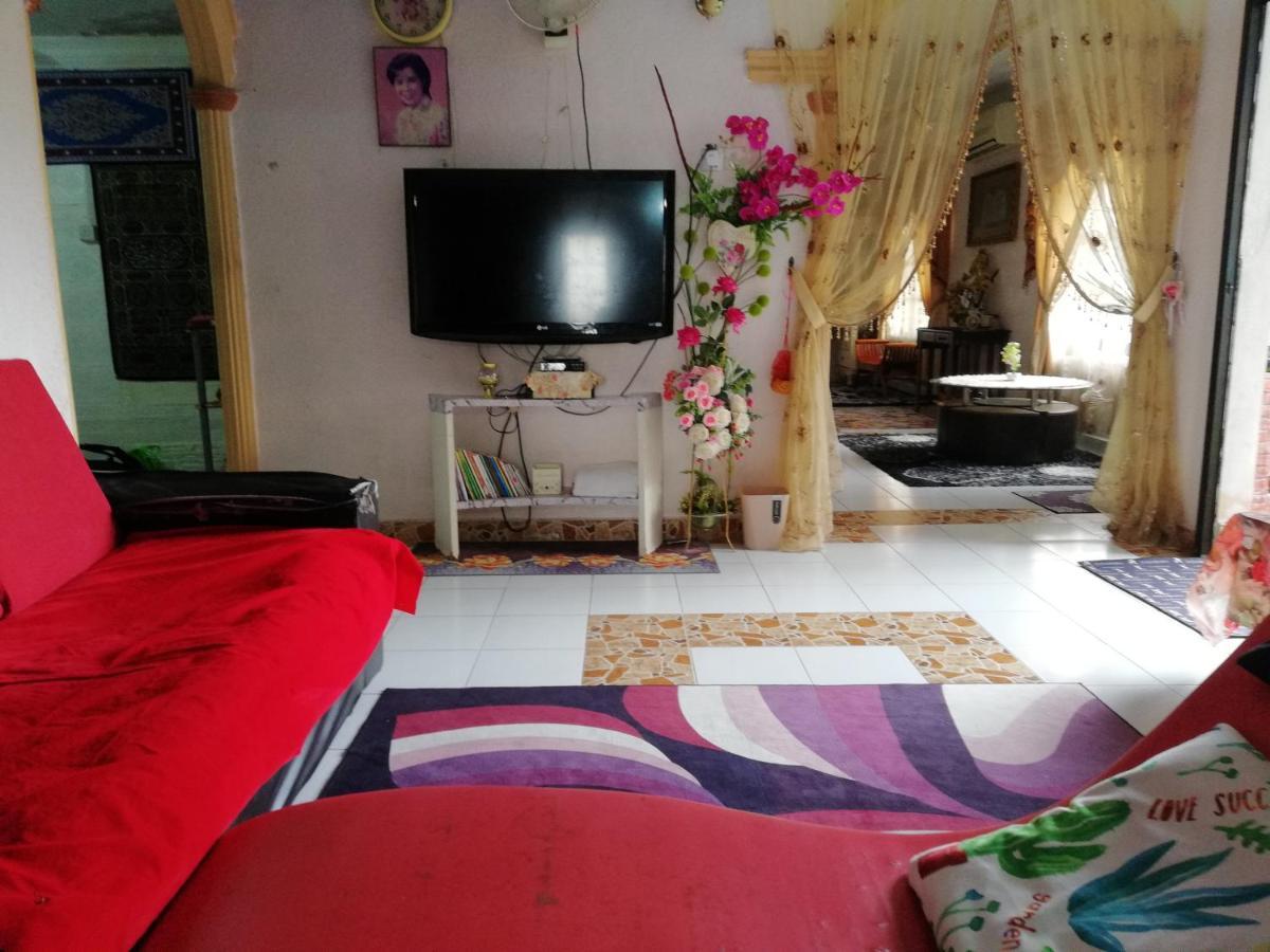 Love Homestay Ct Kangar Exterior foto