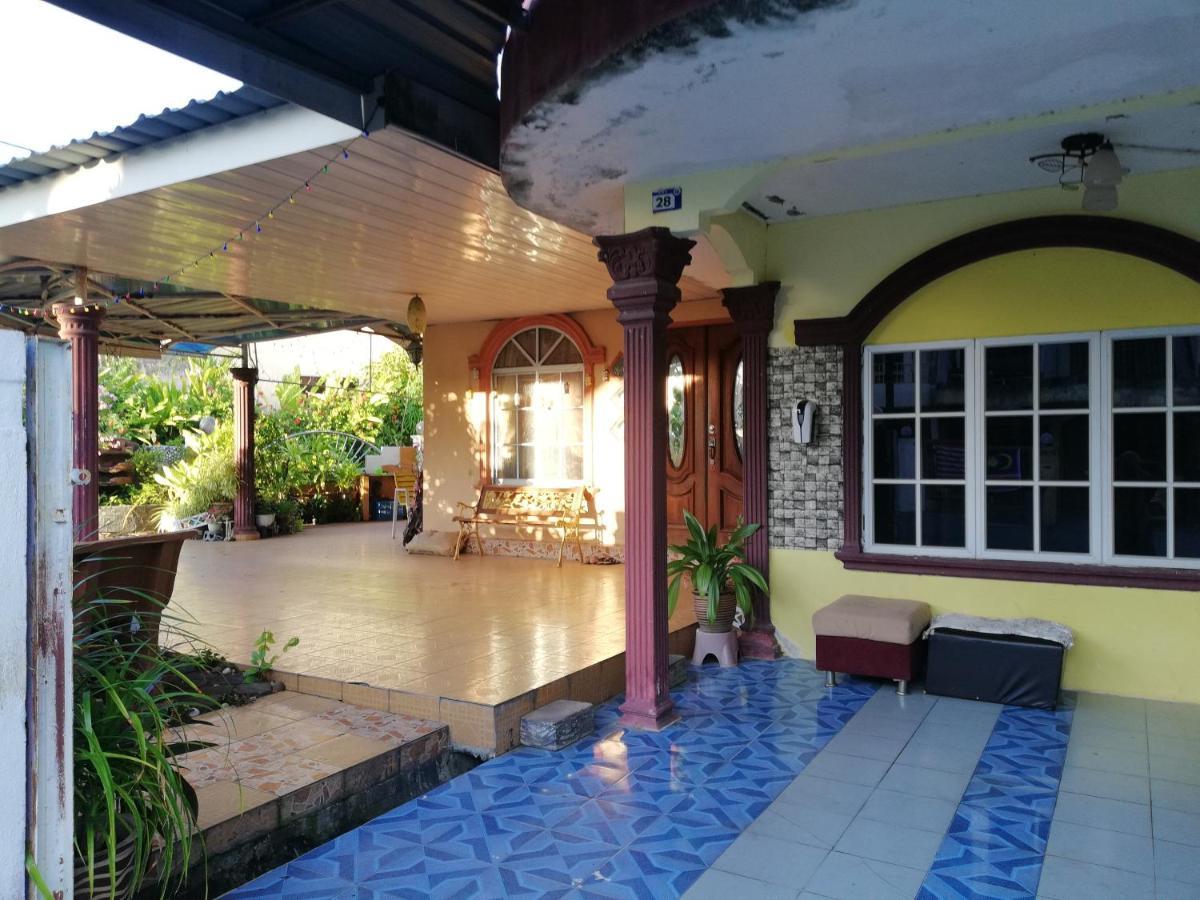 Love Homestay Ct Kangar Exterior foto